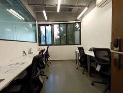 Clemenceau Avenue (D9), Office #553098931